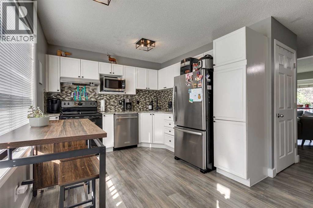 Single Family House for Sale in   Arbour Lake Road NW Arbour Lake Calgary 