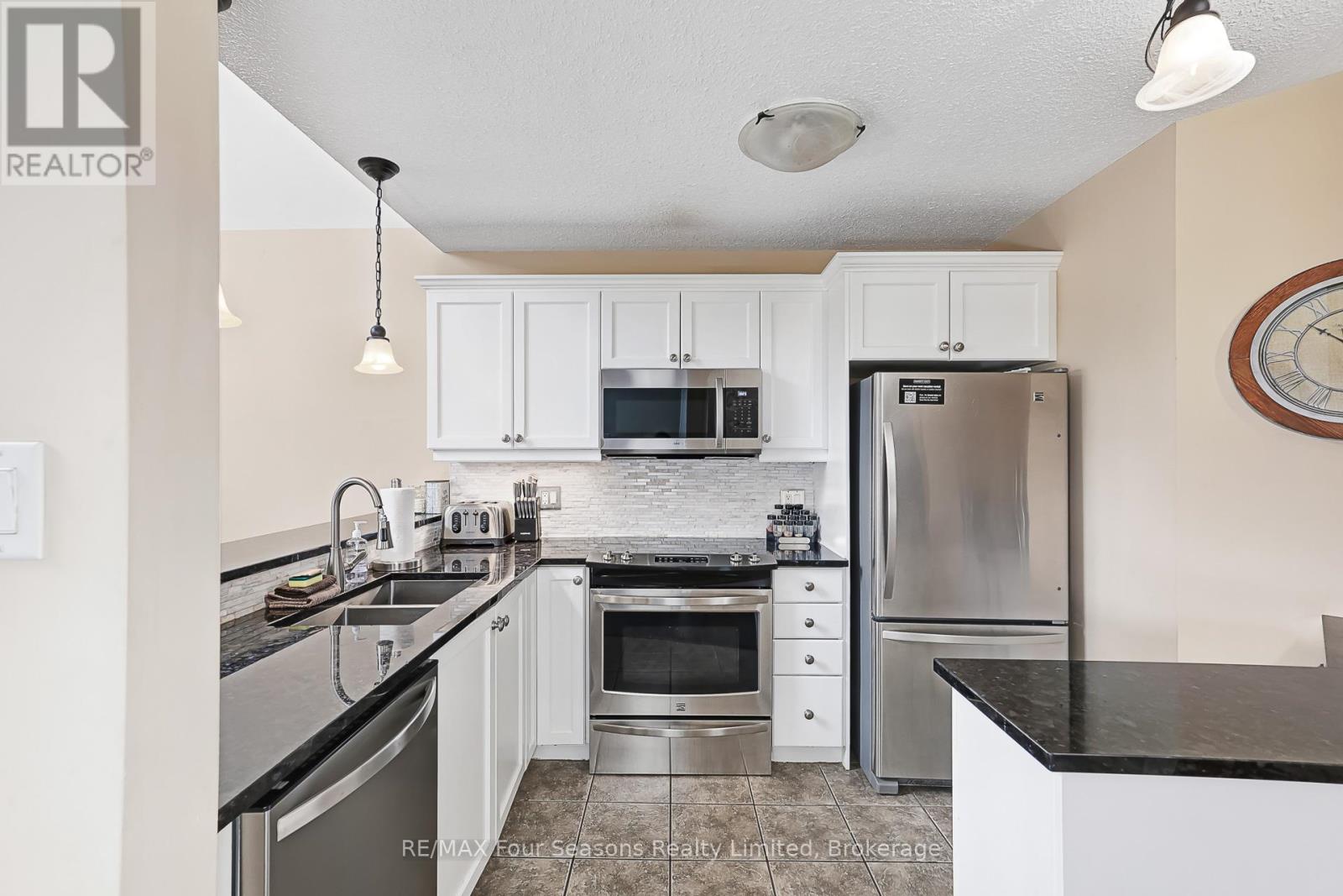 #225 170 SNOWBRIDGE WAY N - 11