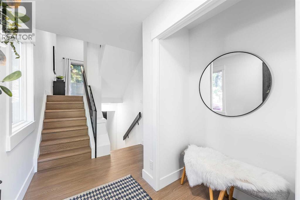 Single Family House 4 Level for Sale in   Silver Springs Drive NW Silver Springs Calgary 
