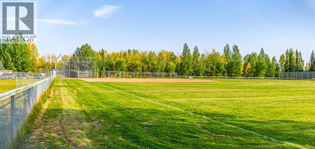 Single Family House 4 Level for Sale in   Silver Springs Drive NW Silver Springs Calgary 