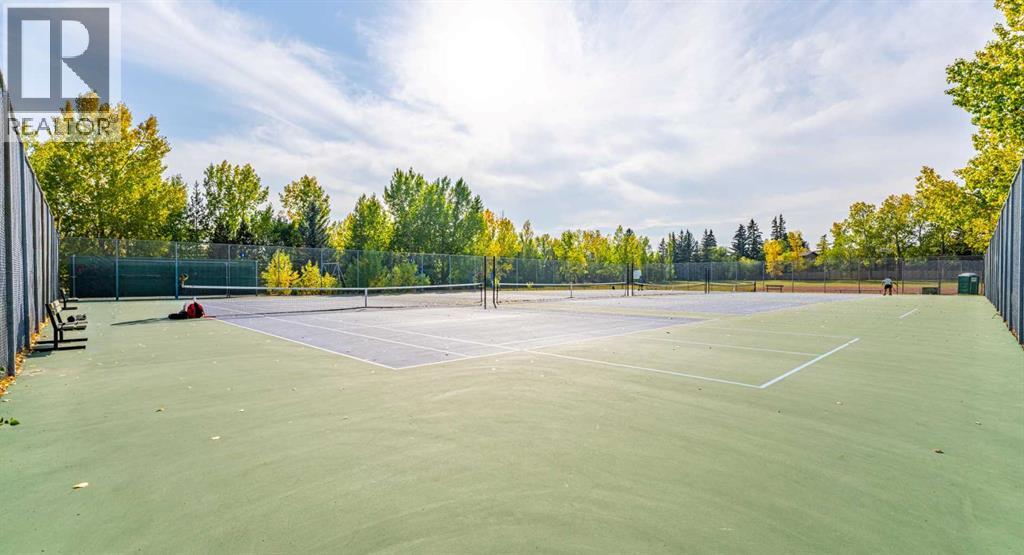 Single Family House 4 Level for Sale in   Silver Springs Drive NW Silver Springs Calgary 