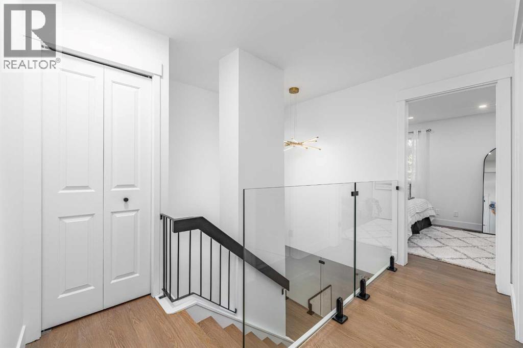 Single Family House 4 Level for Sale in   Silver Springs Drive NW Silver Springs Calgary 