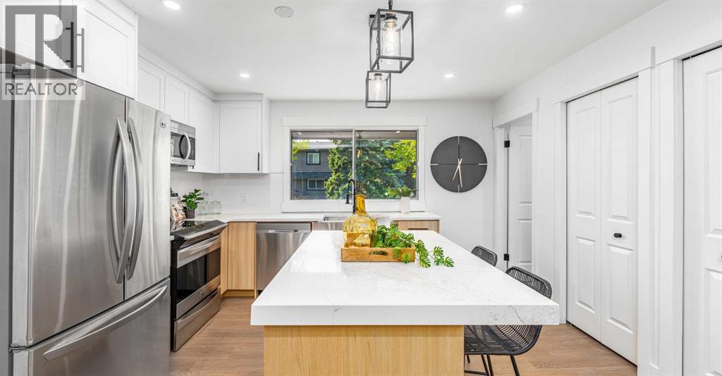 Single Family House 4 Level for Sale in   Silver Springs Drive NW Silver Springs Calgary 
