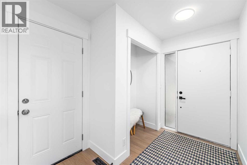 Single Family House 4 Level for Sale in   Silver Springs Drive NW Silver Springs Calgary 