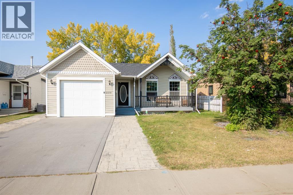 4618 55 Avenue, Lacombe