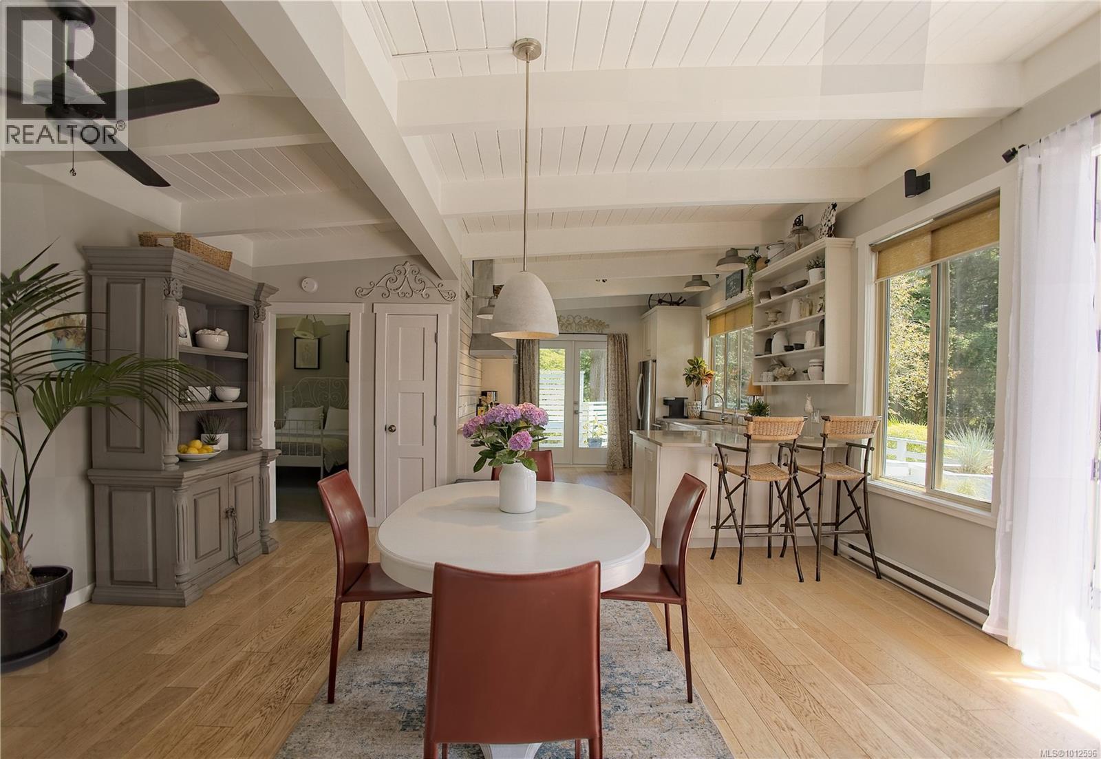 310 Woodland Dr, Salt Spring
