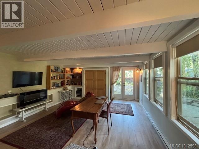 310 Woodland Dr, Salt Spring