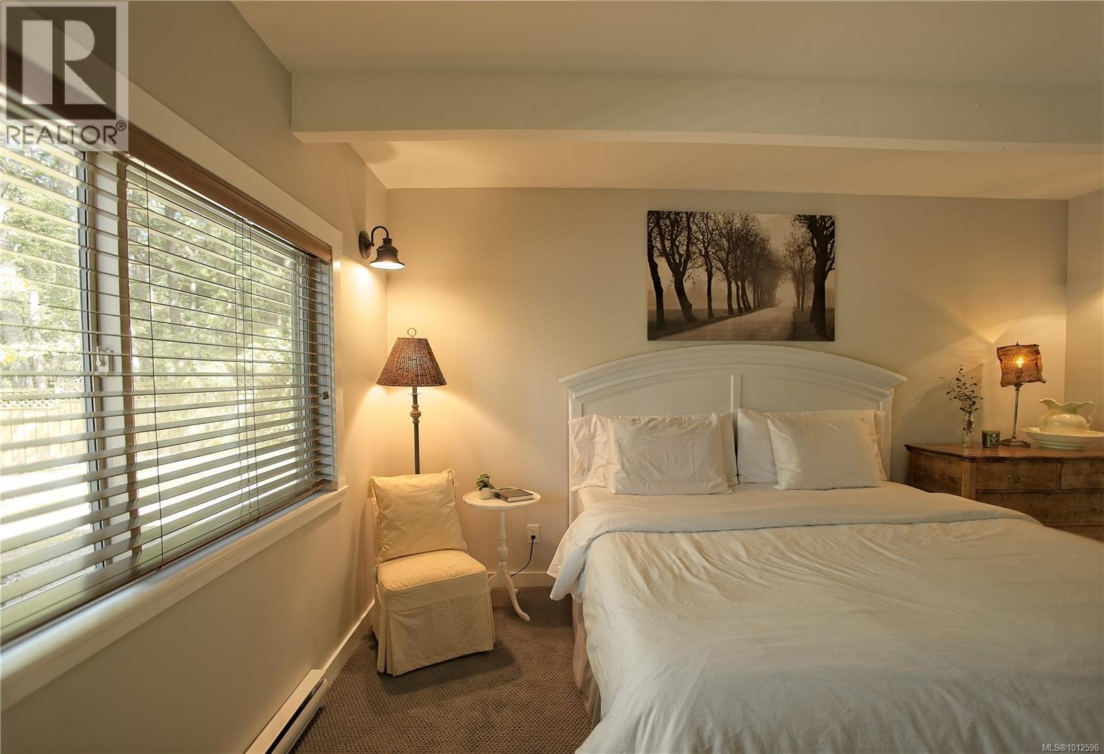 310 Woodland Dr, Salt Spring
