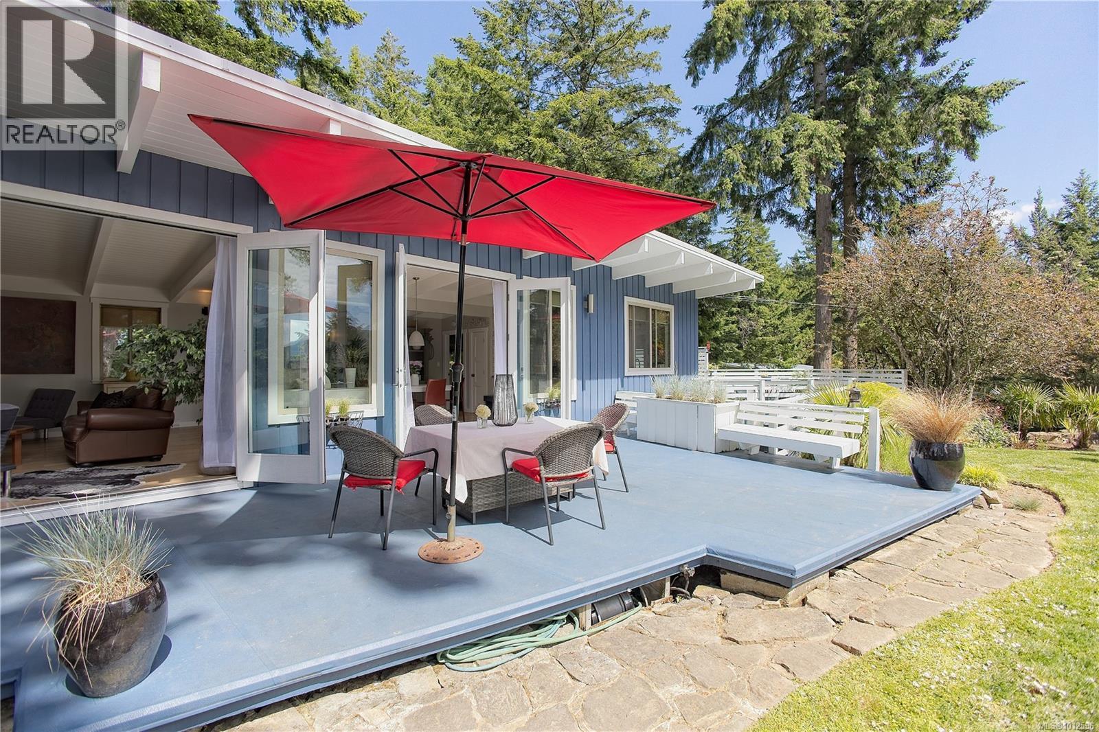 310 Woodland Dr, Salt Spring