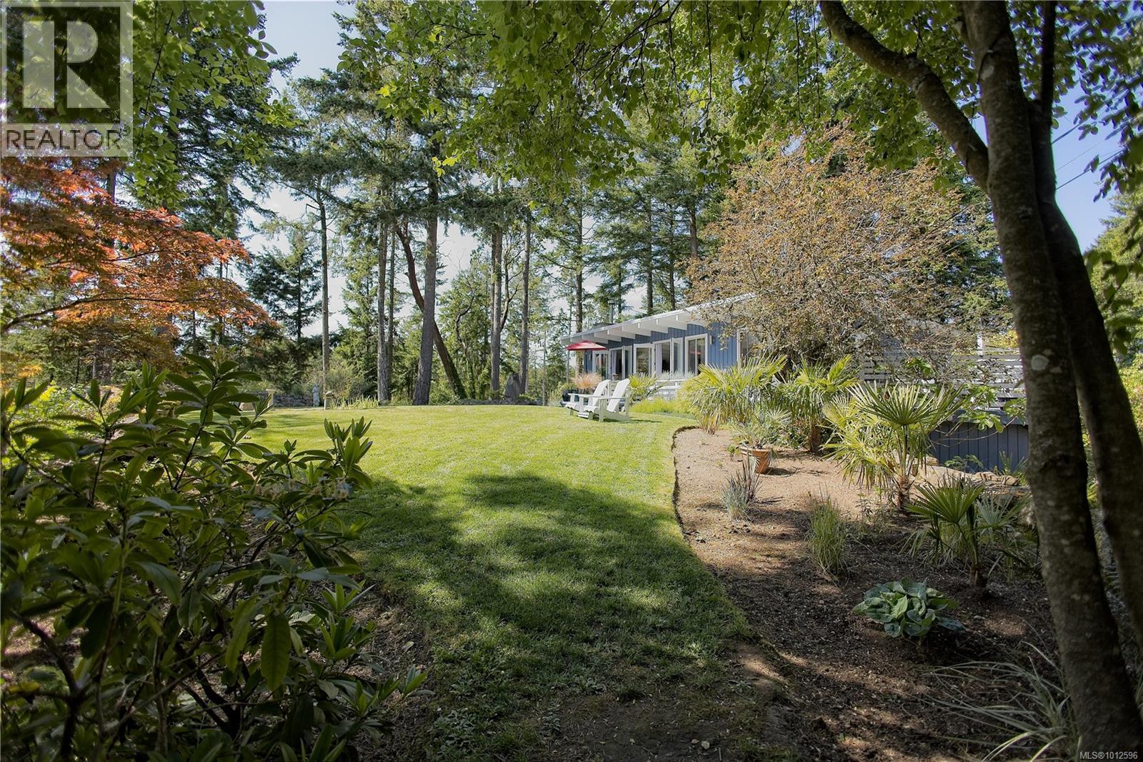 310 Woodland Dr, Salt Spring