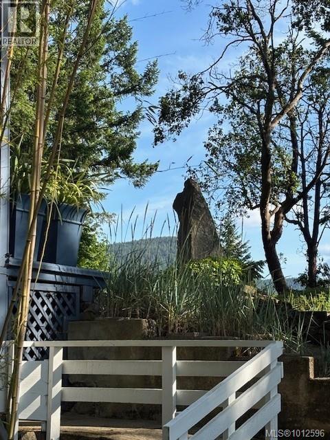 310 Woodland Dr, Salt Spring