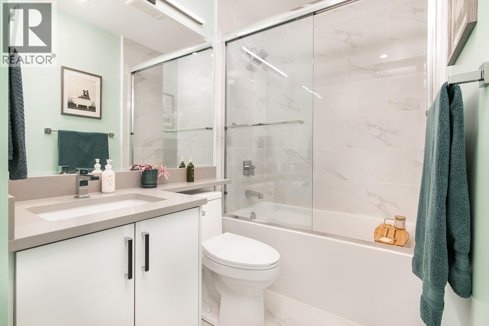213 37842 THIRD AVENUE, Squamish