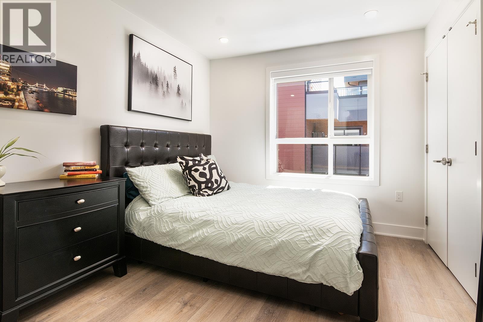 213 37842 THIRD AVENUE, Squamish