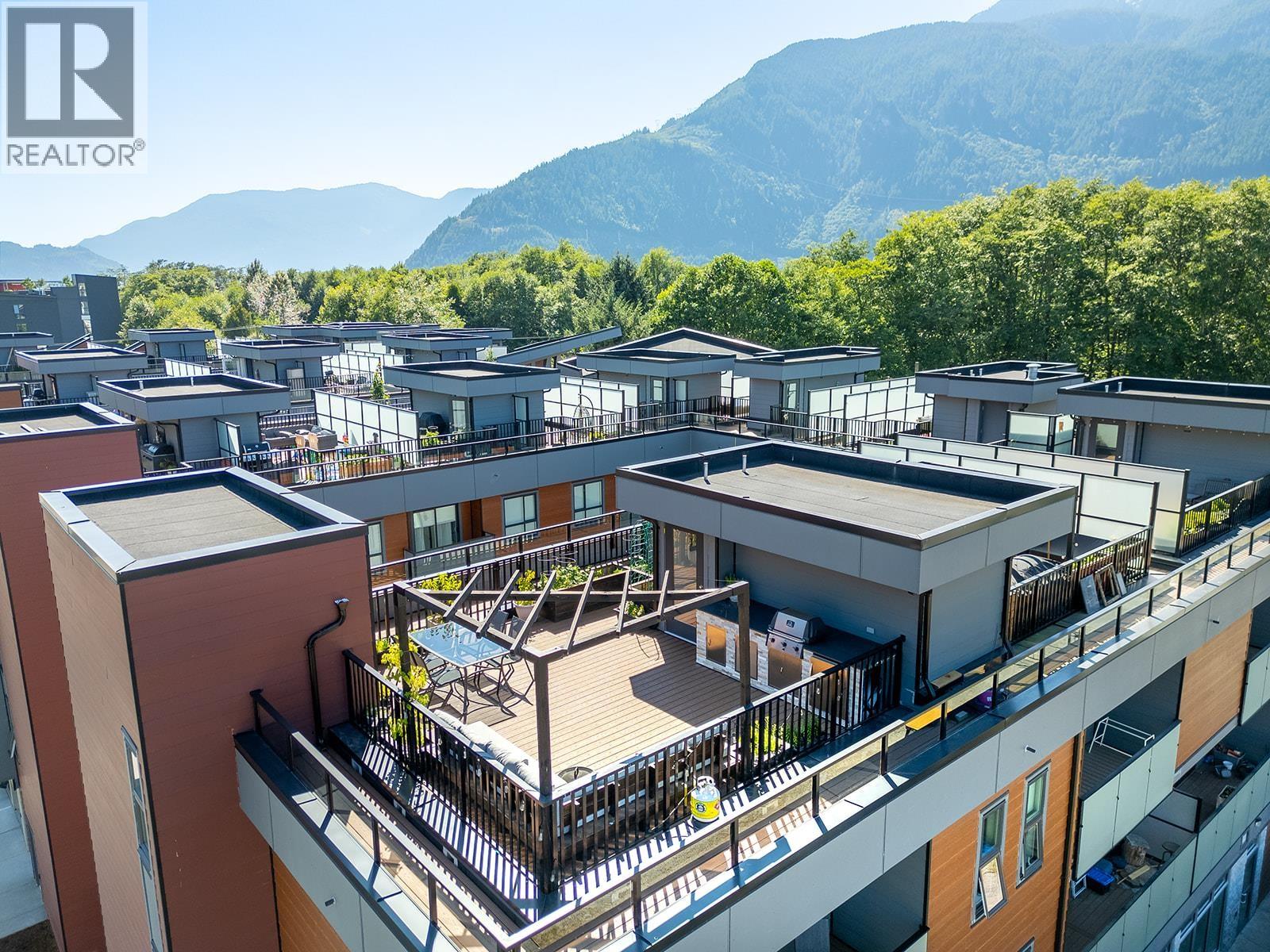 213 37842 THIRD AVENUE, Squamish