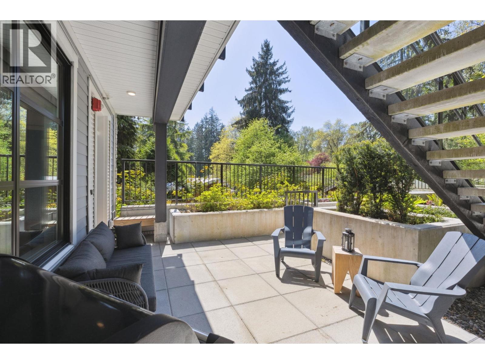 110 2045 HERITAGE PARK LANE, North Vancouver