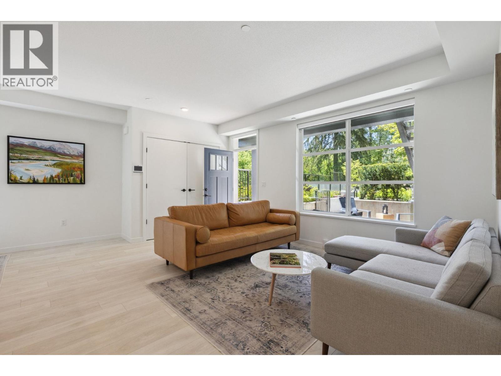 110 2045 HERITAGE PARK LANE, North Vancouver