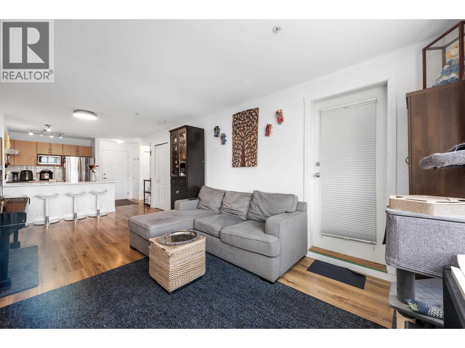202 38003 SECOND AVENUE, Squamish