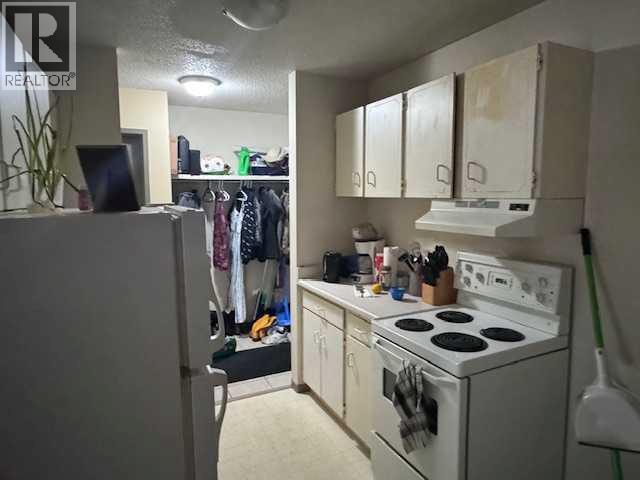 Single Family House for Sale in    Street NW Highland Park Calgary 