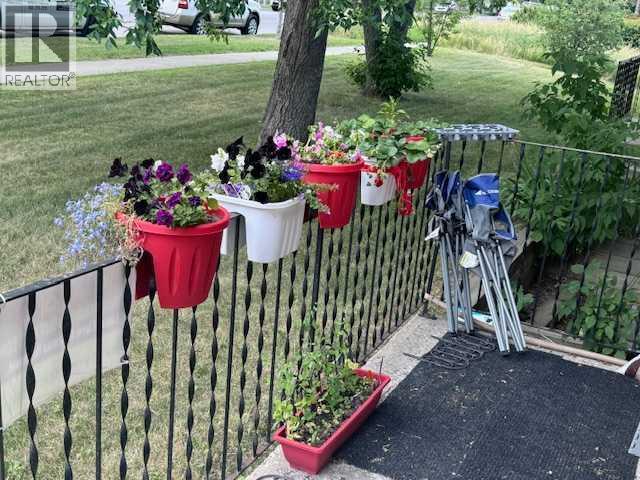Single Family House for Sale in    Street NW Highland Park Calgary 