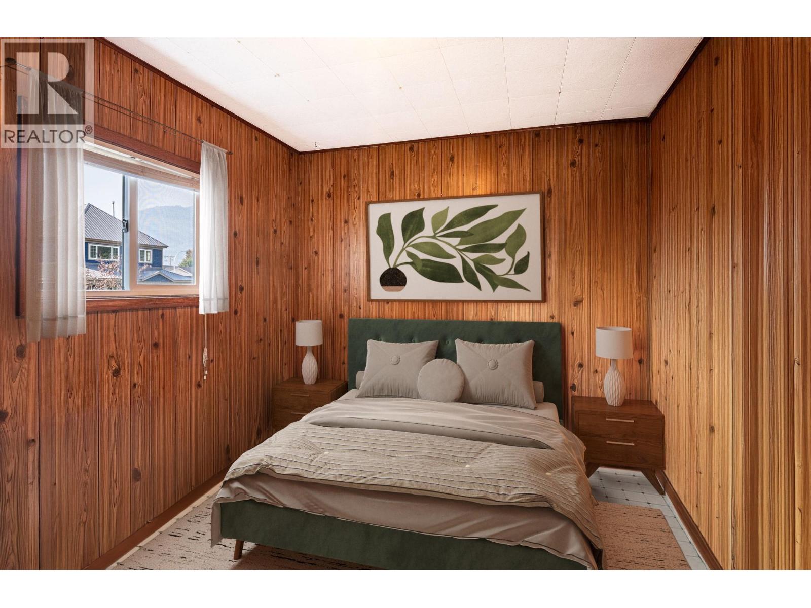 910 Second Street W, Revelstoke