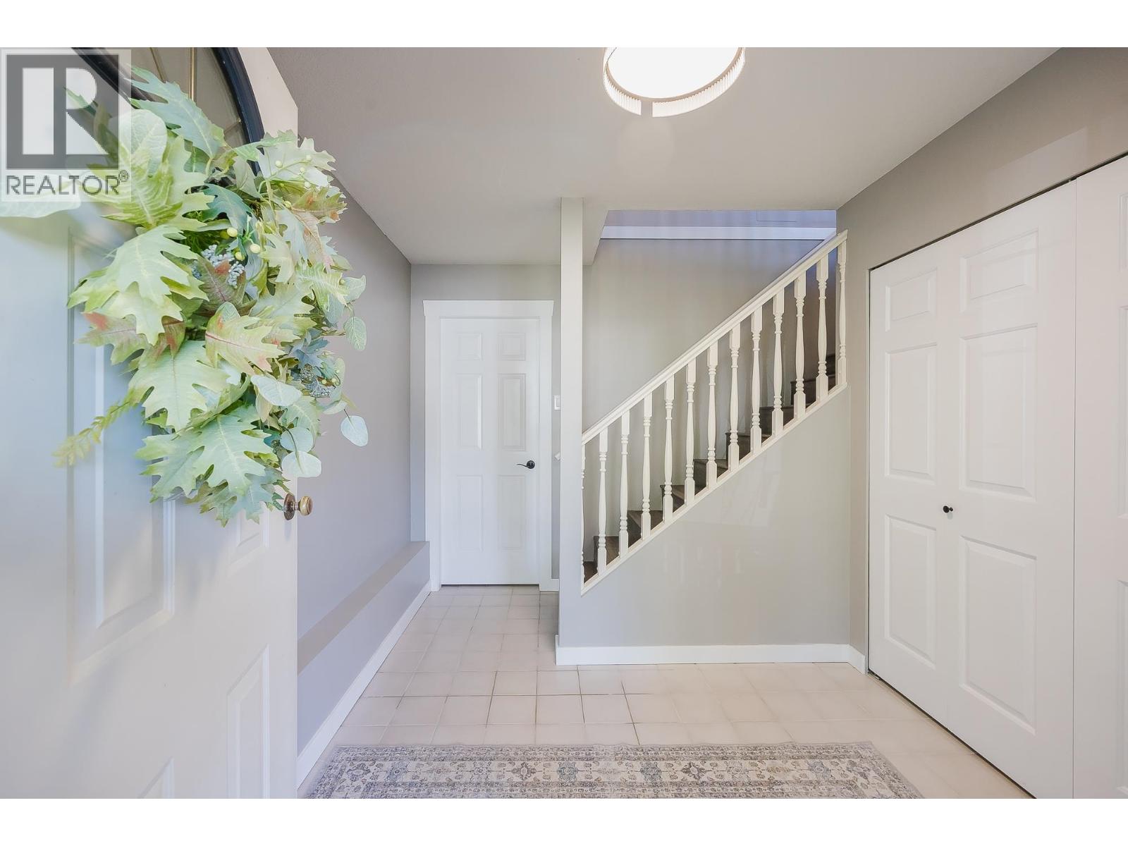 2276 MARSHALL AVENUE, Port Coquitlam