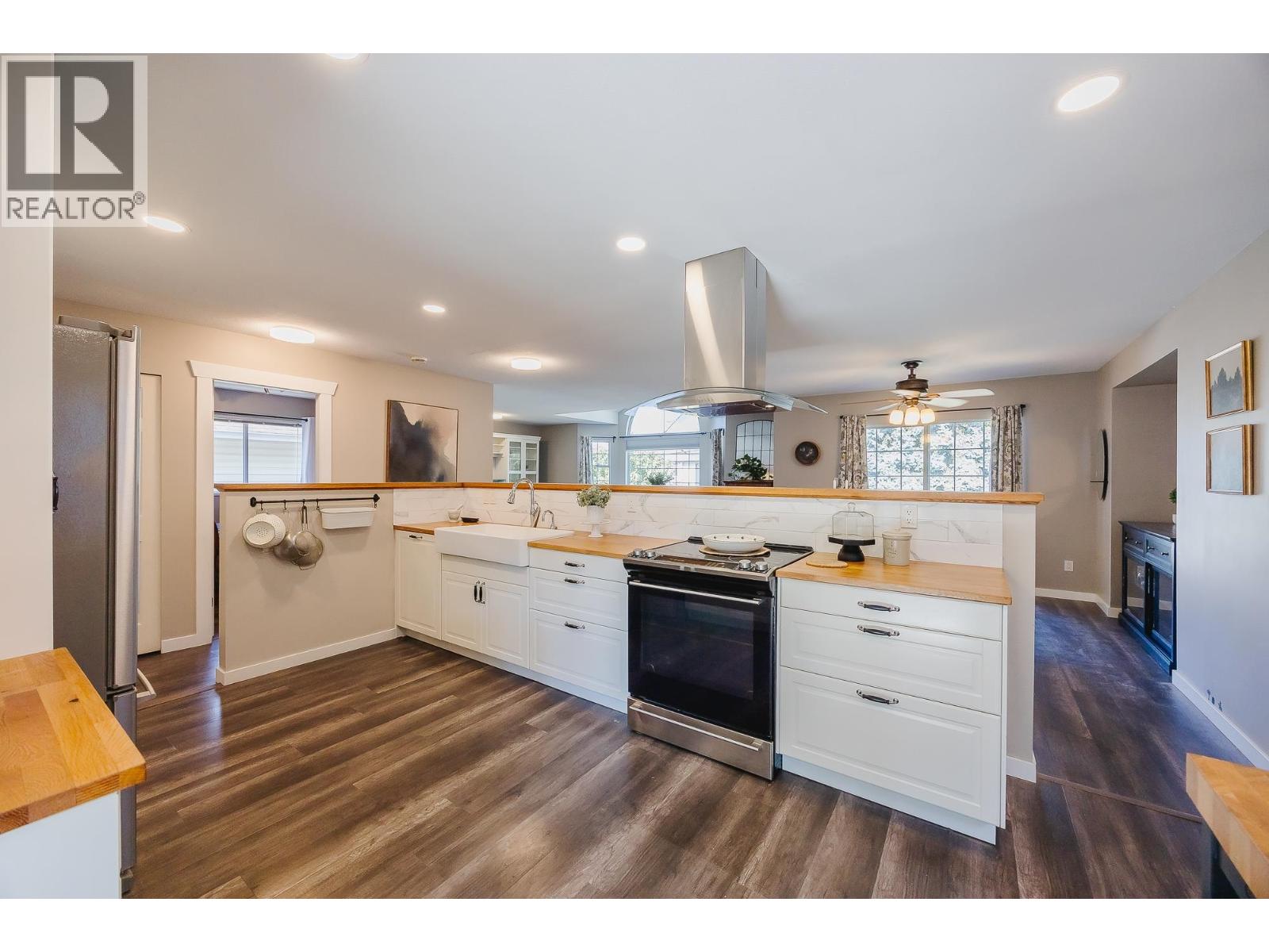 2276 MARSHALL AVENUE, Port Coquitlam