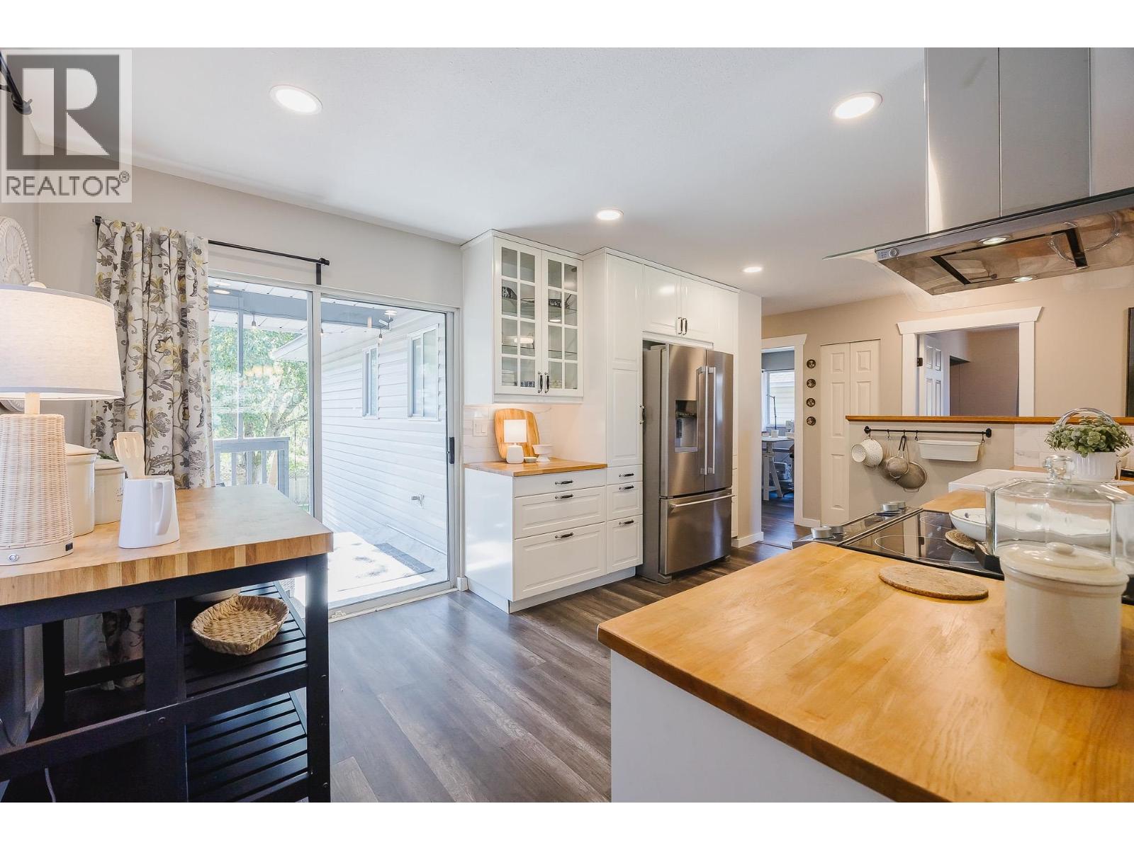 2276 MARSHALL AVENUE, Port Coquitlam