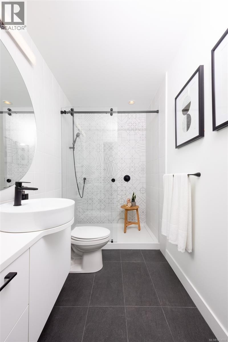 108 1075 Tillicum Road, Esquimalt