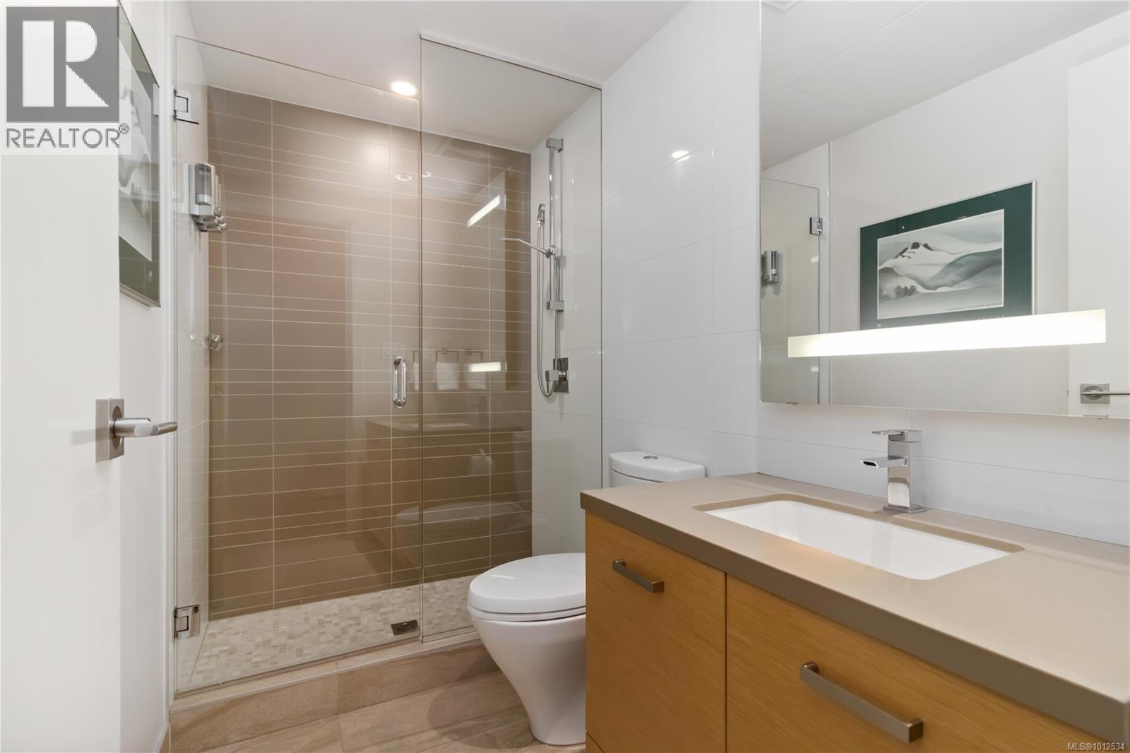 303 83 Saghalie Road, Victoria
