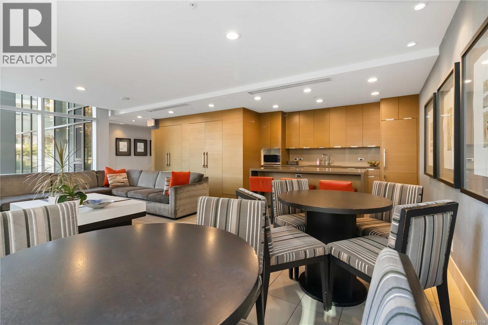 303 83 Saghalie Road, Victoria