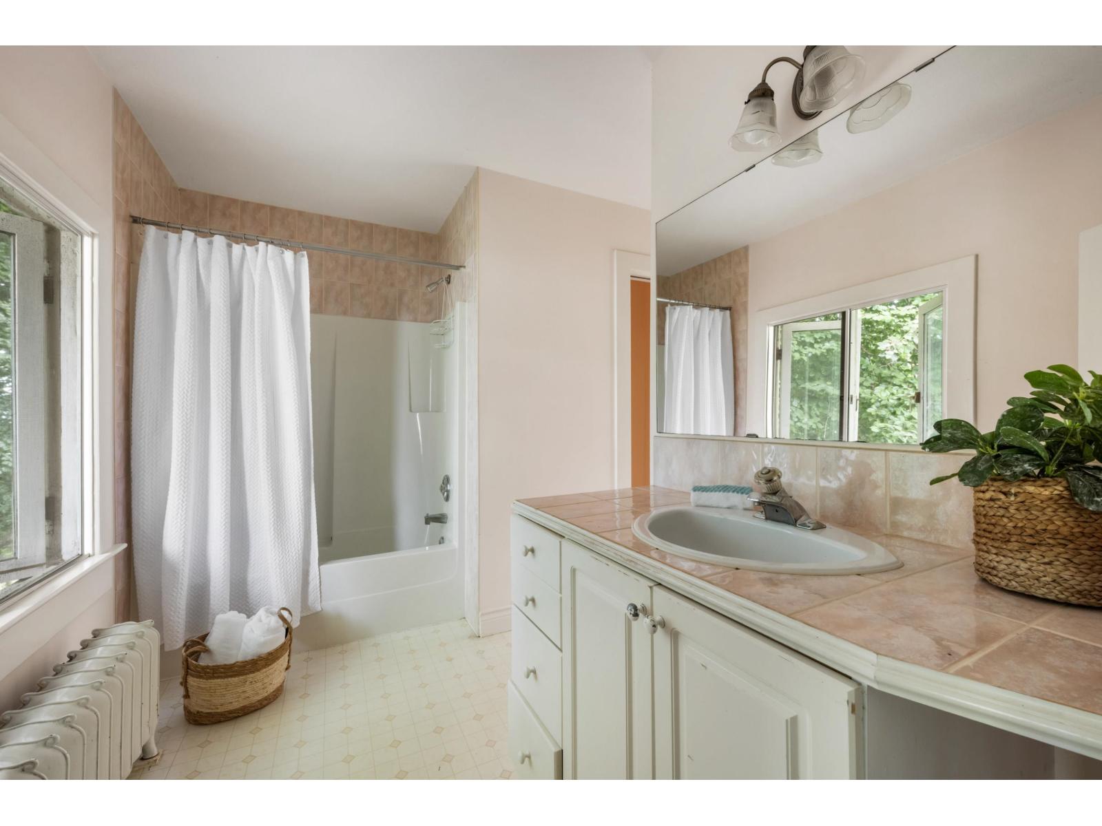 35280 EWERT AVENUE, Mission