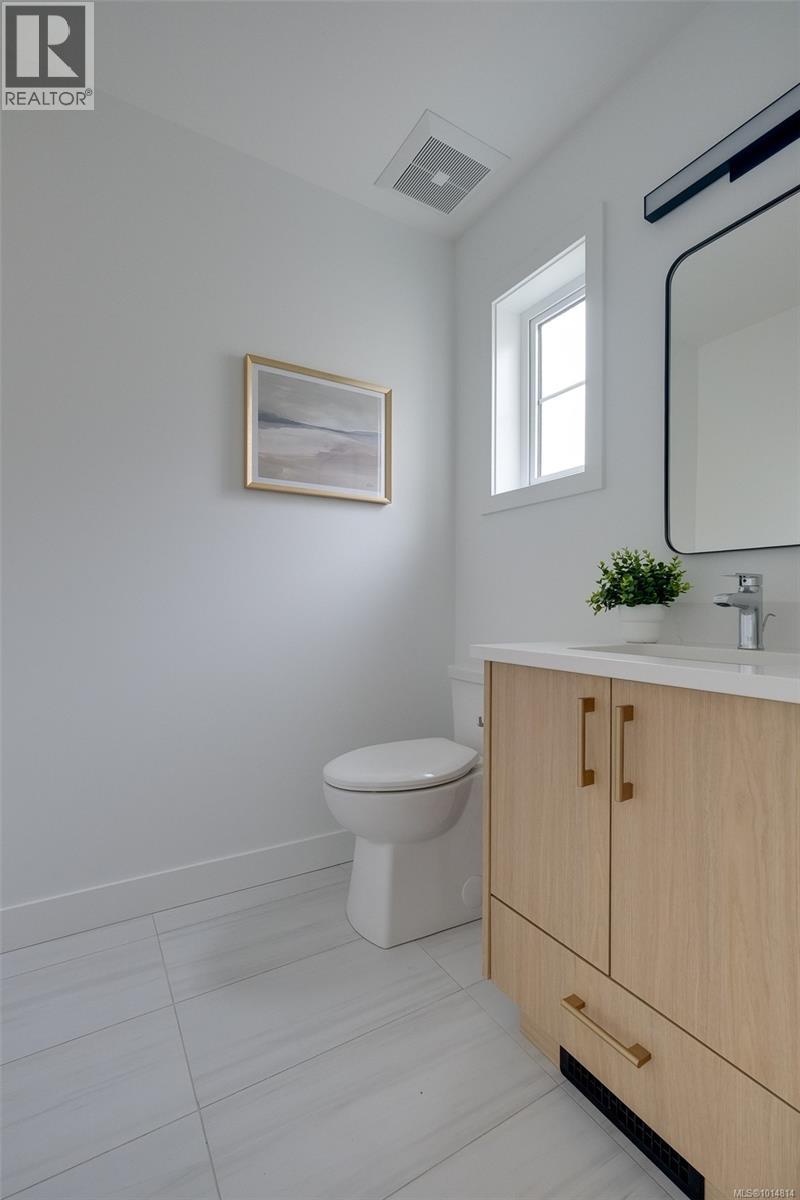 Unit 12 3907 Cedar Hill Rd, Saanich