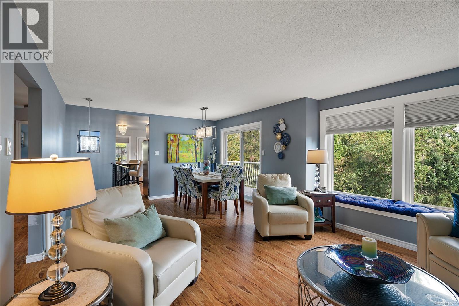 6877 Philip Rd, Lantzville