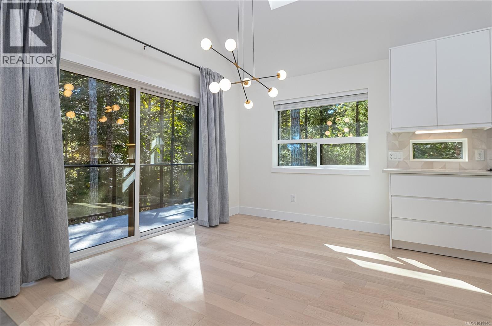 6301 Quail Peak Pl, Sooke