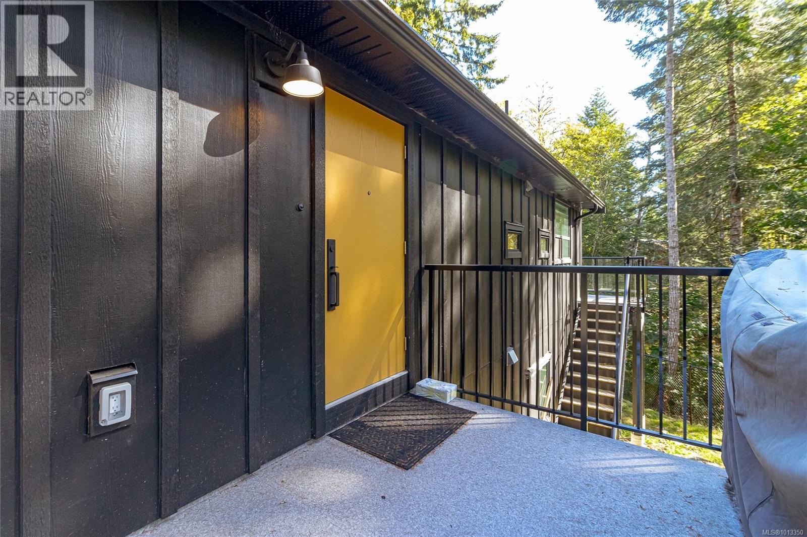 6301 Quail Peak Pl, Sooke