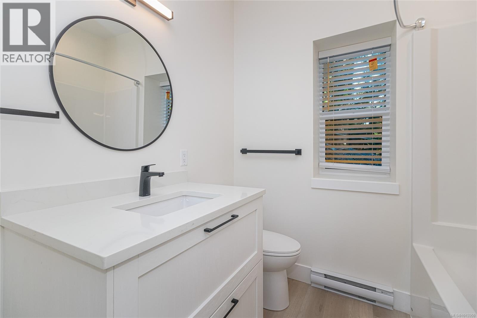 6301 Quail Peak Pl, Sooke