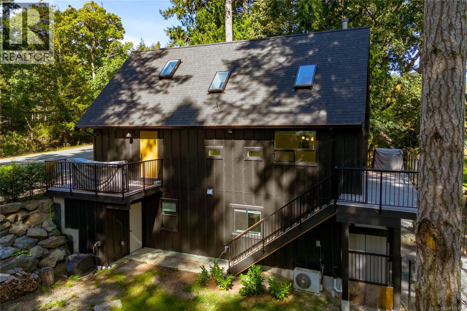 6301 Quail Peak Pl, Sooke