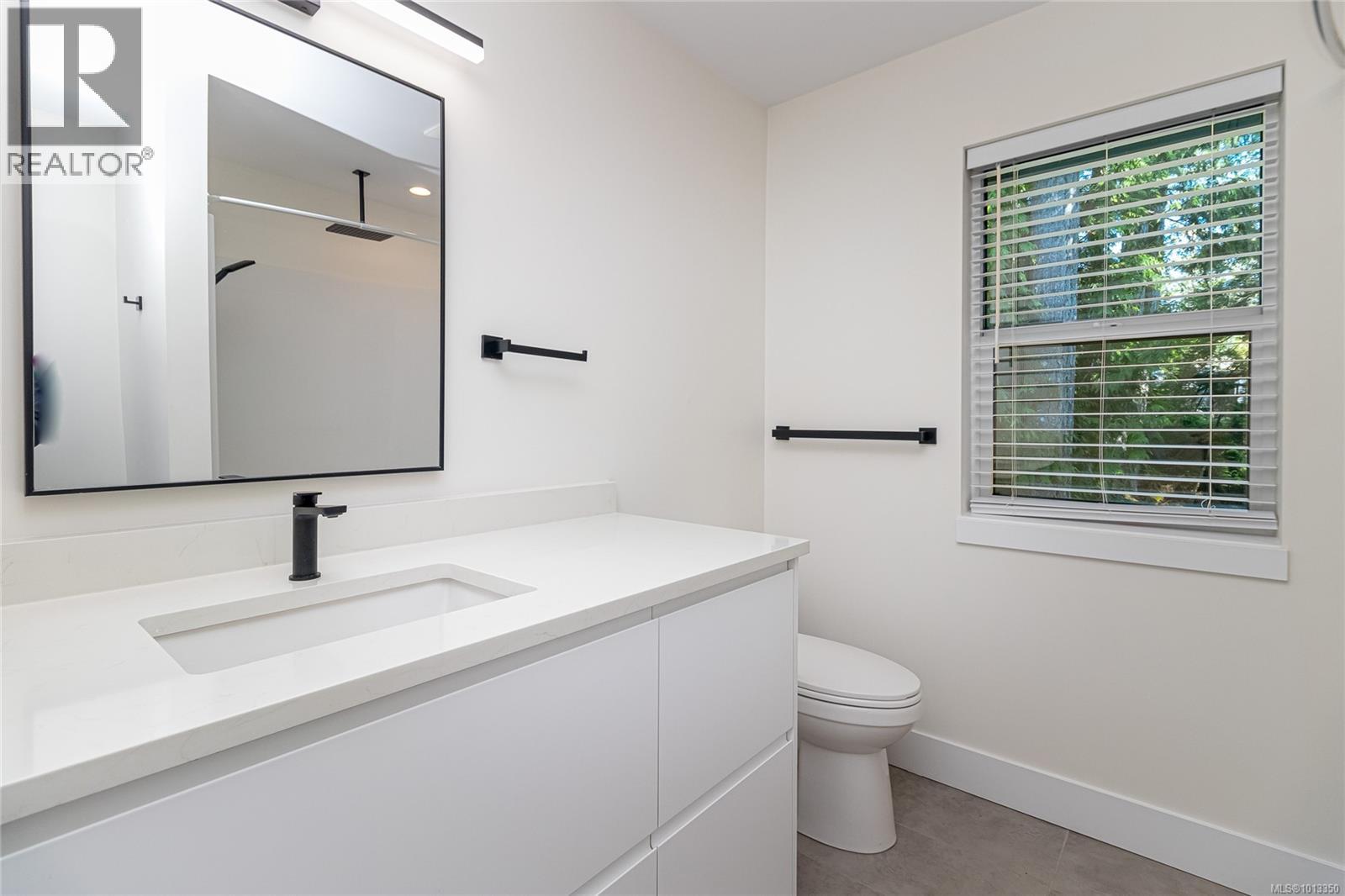 6301 Quail Peak Pl, Sooke