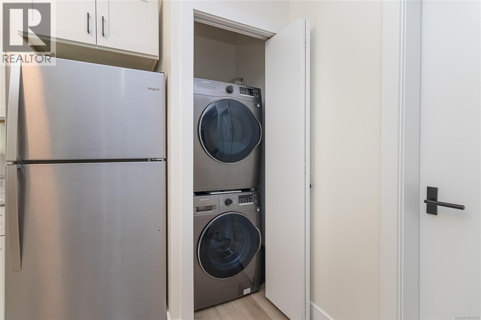 6301 Quail Peak Pl, Sooke