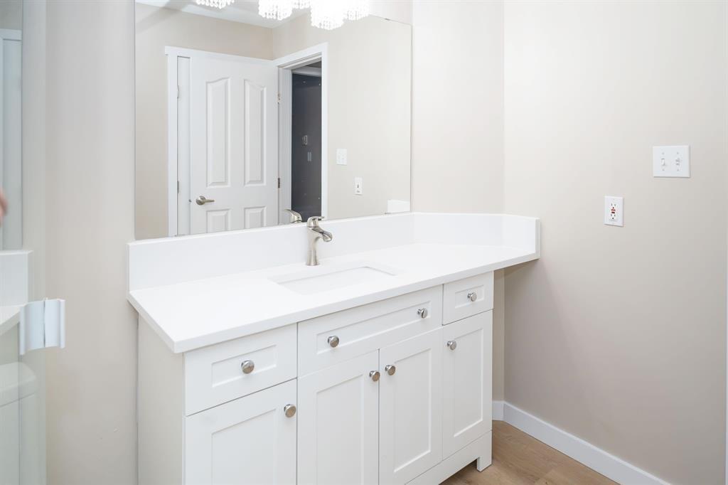 303 1234 MERKLIN STREET, White Rock