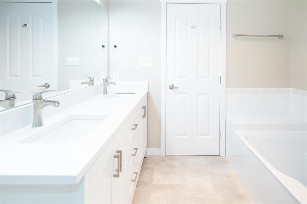303 1234 MERKLIN STREET, White Rock