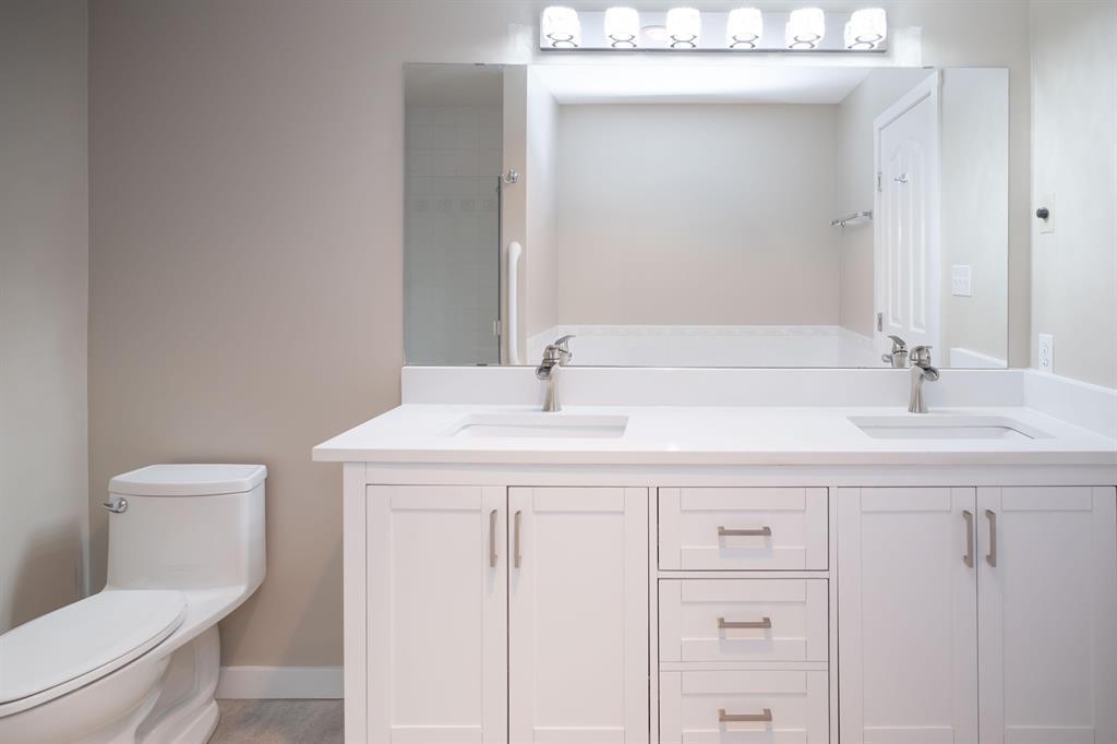 303 1234 MERKLIN STREET, White Rock