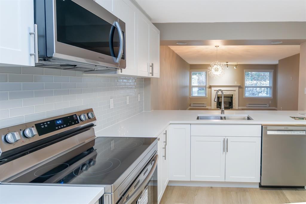 303 1234 MERKLIN STREET, White Rock