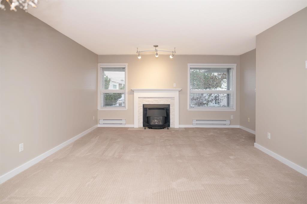 303 1234 MERKLIN STREET, White Rock
