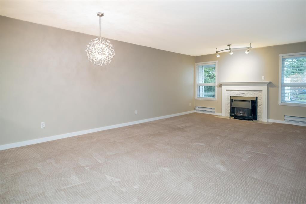 303 1234 MERKLIN STREET, White Rock