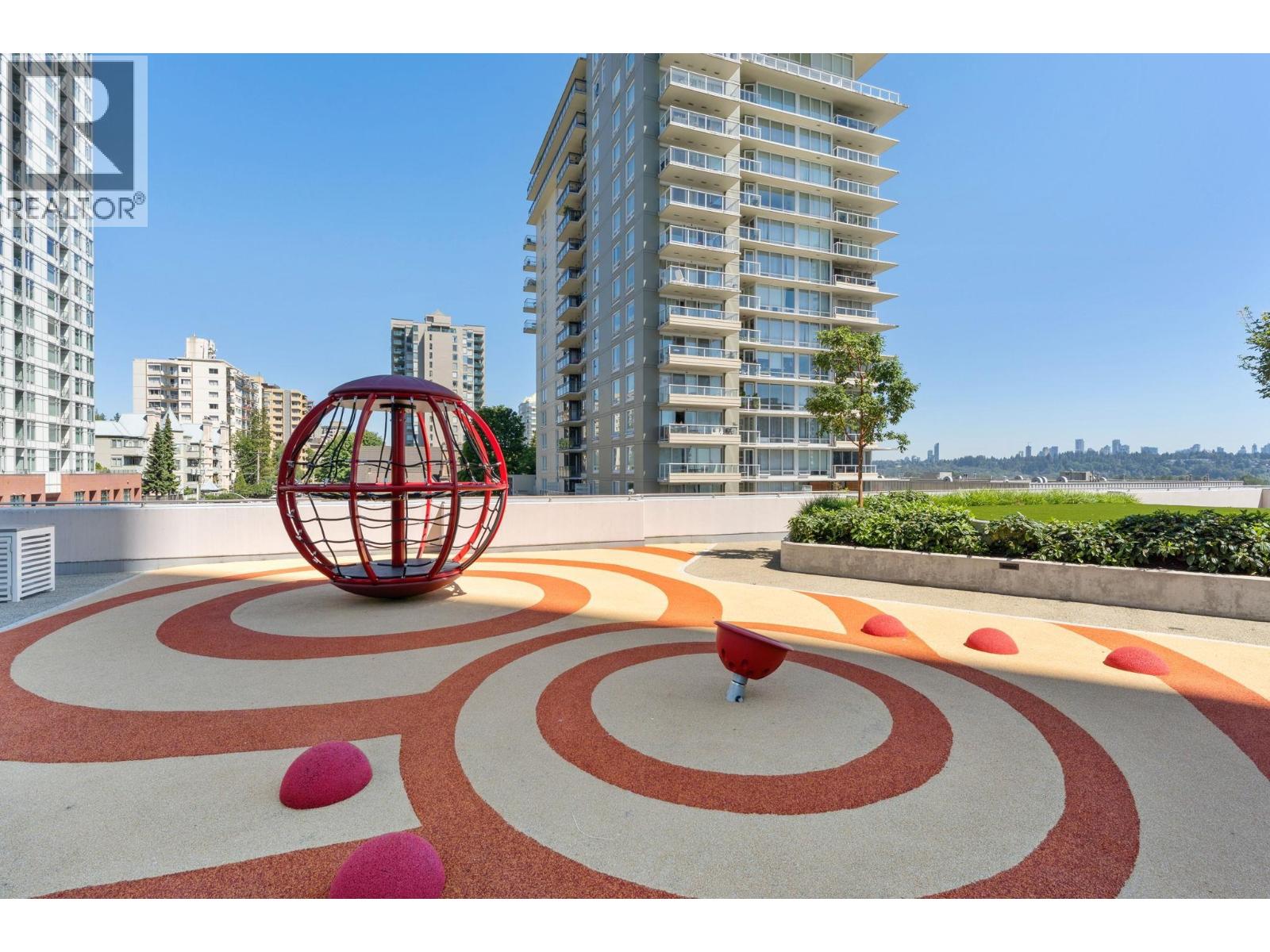710 618 CARNARVON STREET, New Westminster