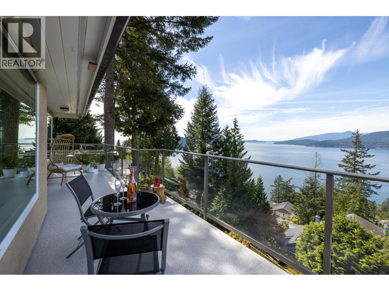 250 KELVIN GROVE WAY, Lions Bay