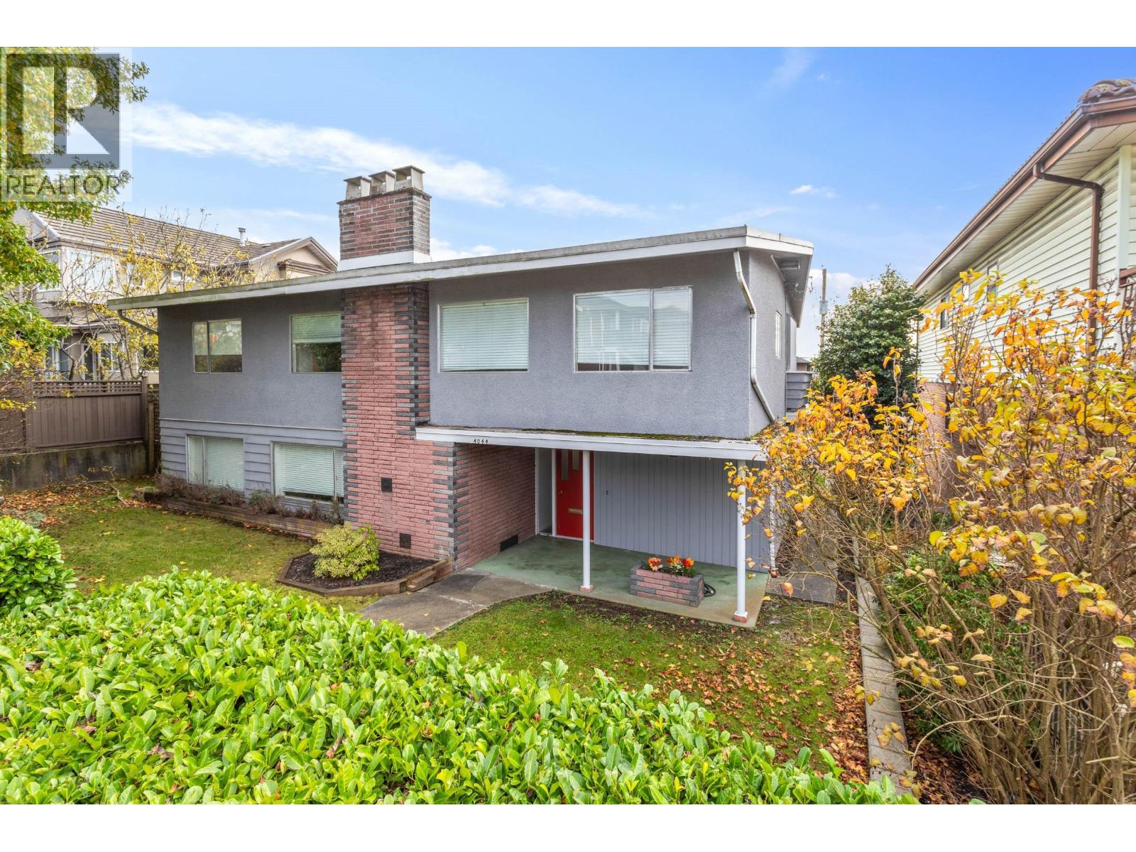 4044 PARKER STREET, Burnaby