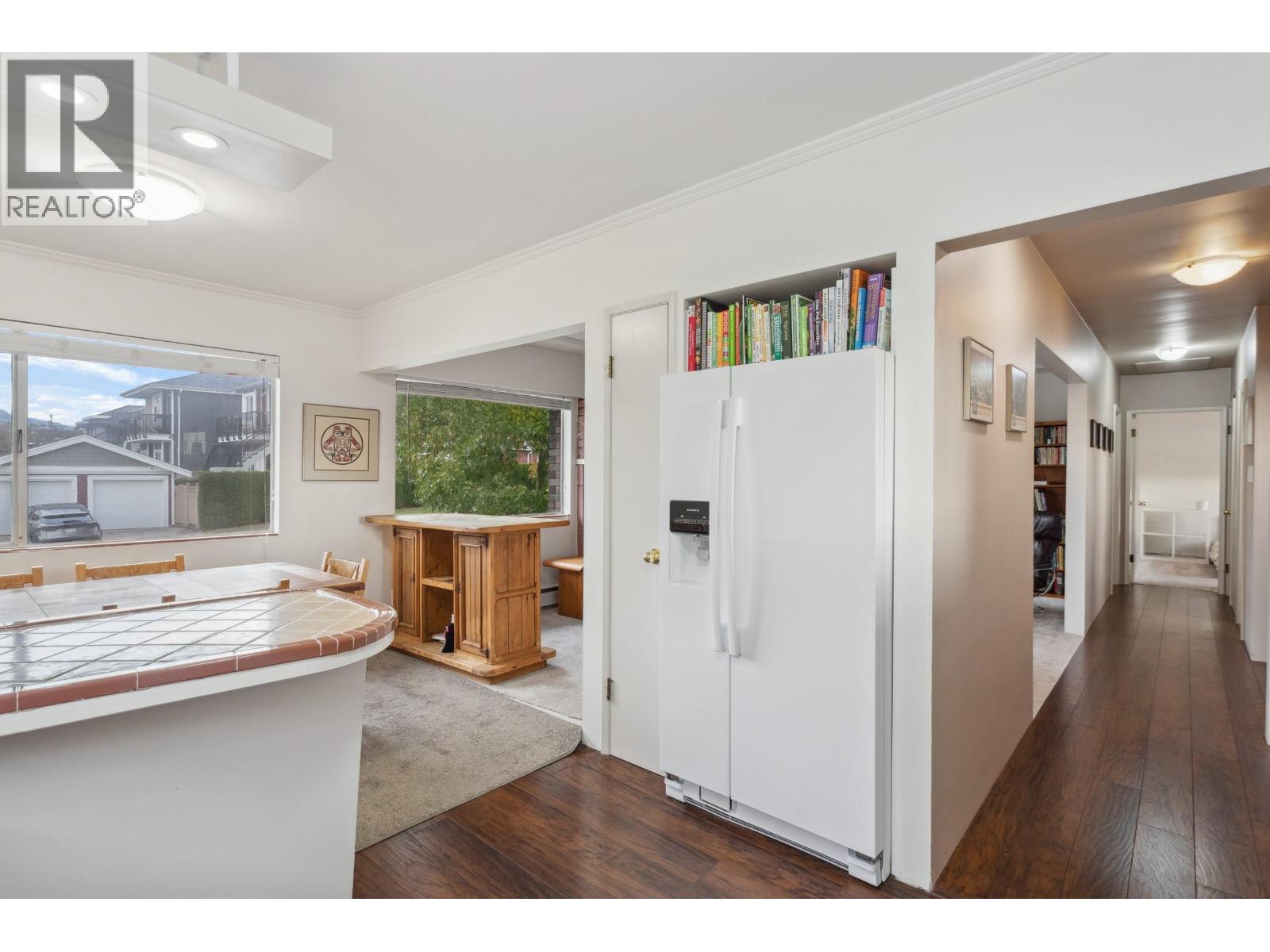 4044 PARKER STREET, Burnaby