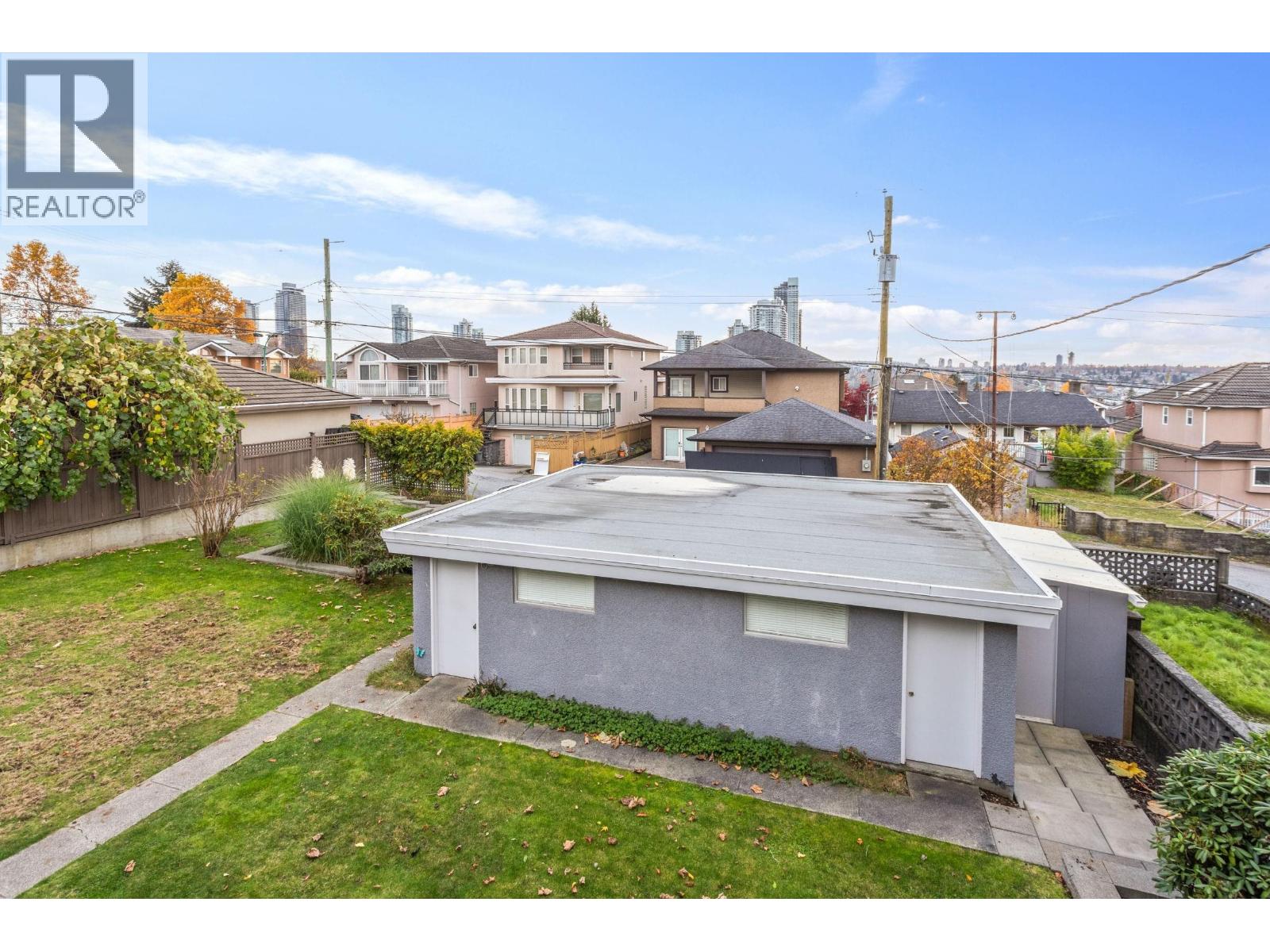 4044 PARKER STREET, Burnaby